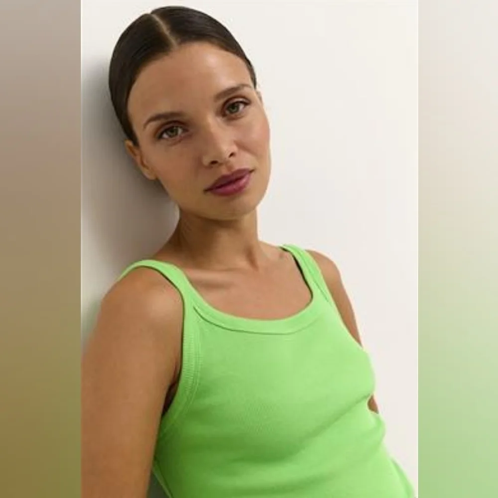 Nwt KAFFE KACARNA POISON GREEN RIBBED TANK TOP - Picture 5 of 6